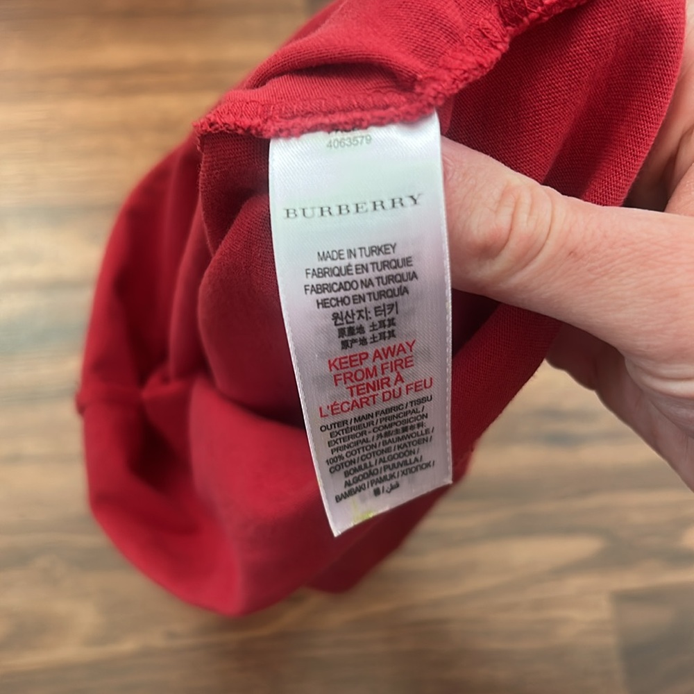 Burberry tshirt - Picture 6 of 6